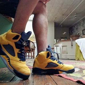 ***SOLD***Jordan 5 Retro Inspire Michigan SP